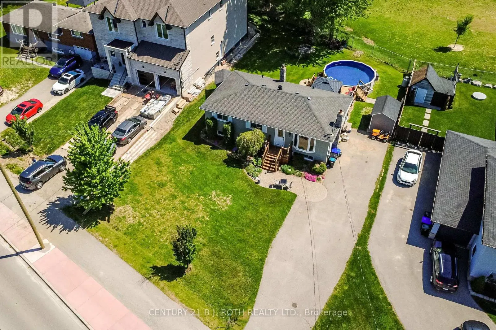 671 SIMCOE ROAD