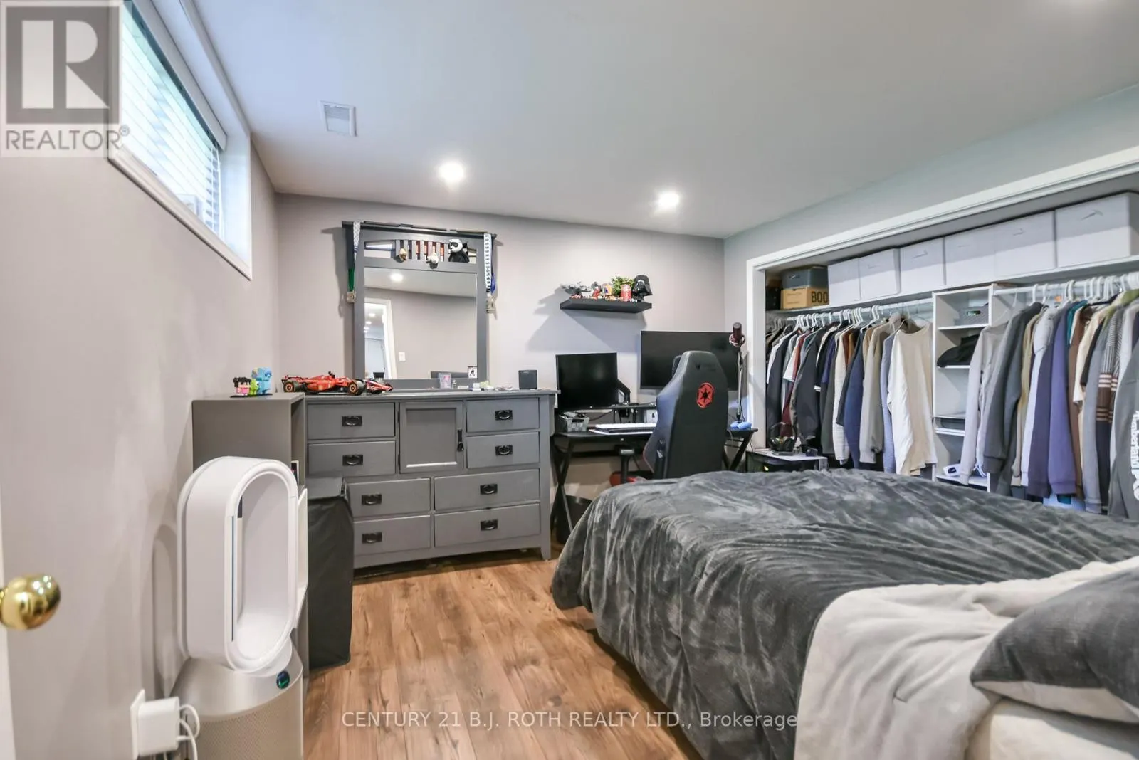 671 SIMCOE ROAD