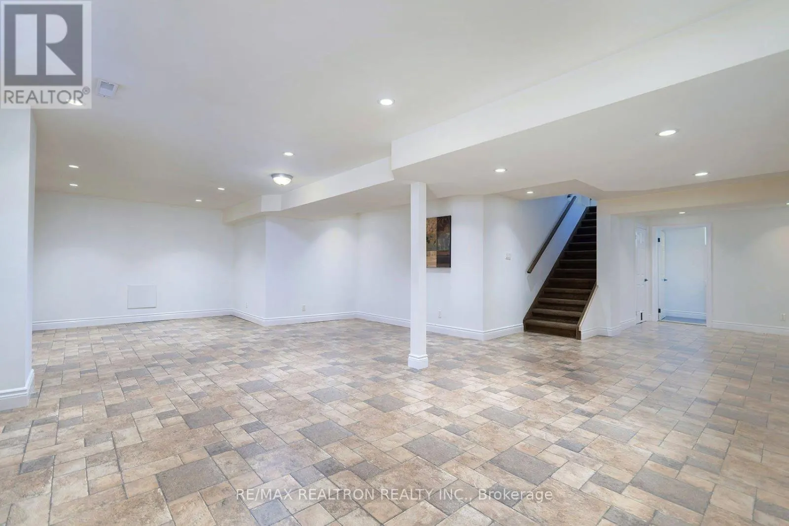 14 HAGEN HOLLOW