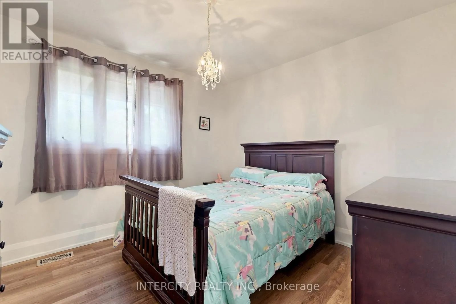 2076 15TH SIDE ROAD