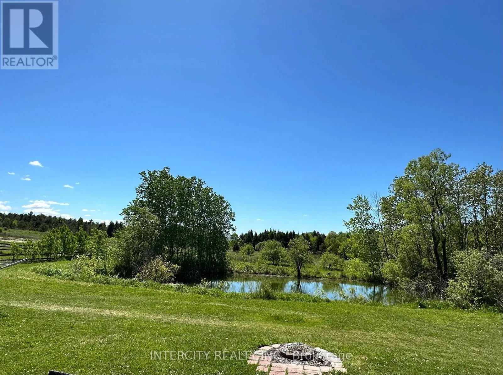 2076 15TH SIDE ROAD