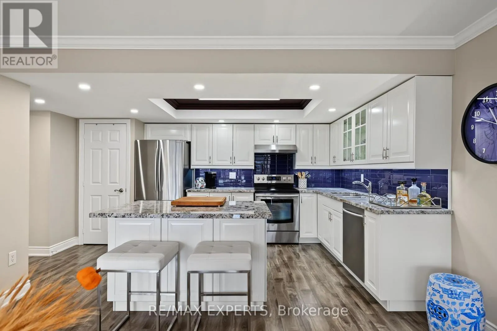 605 - 5 WELDRICK ROAD W