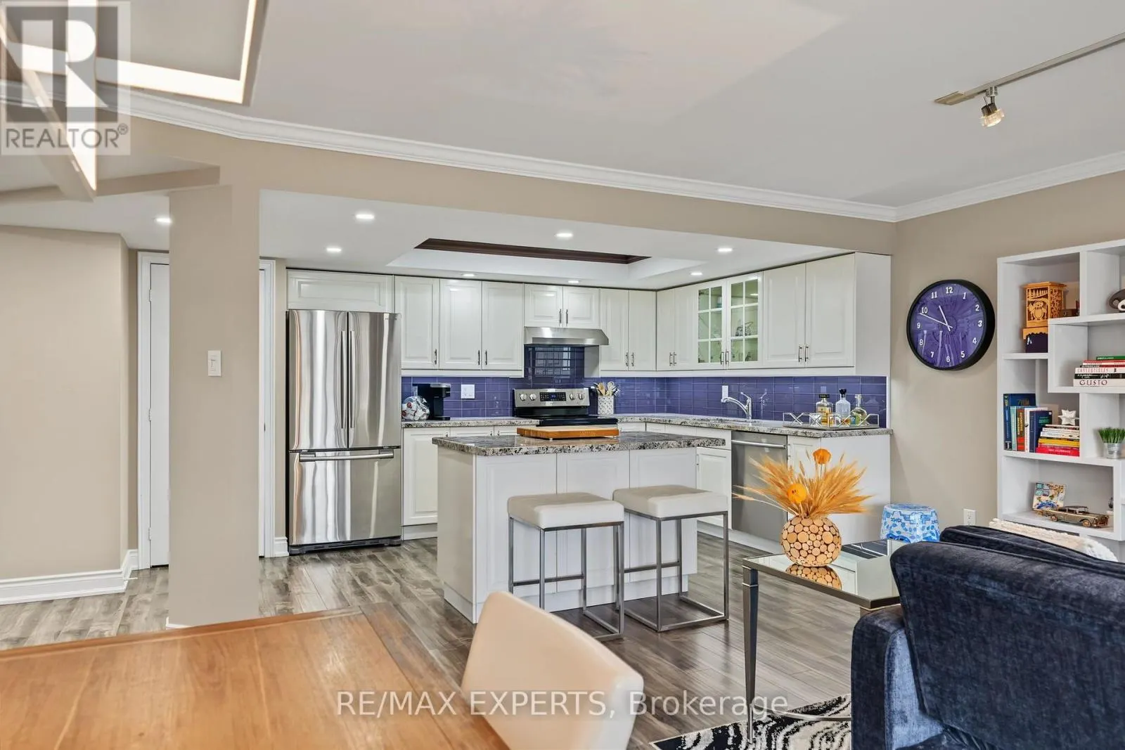 605 - 5 WELDRICK ROAD W