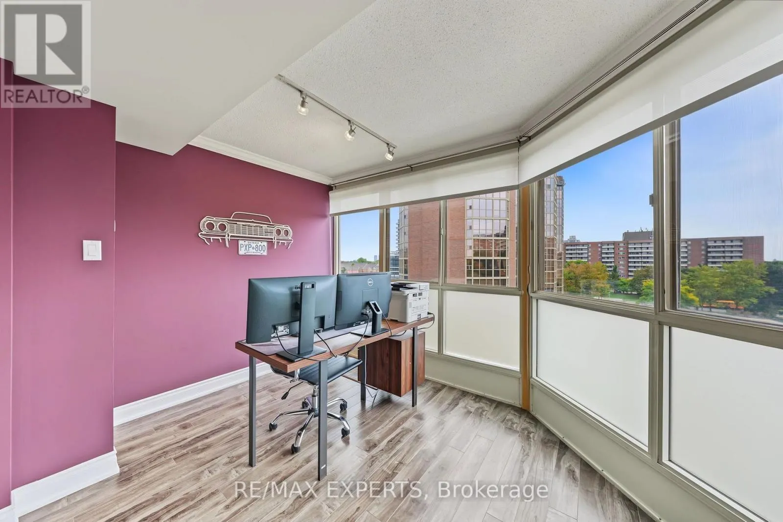 605 - 5 WELDRICK ROAD W