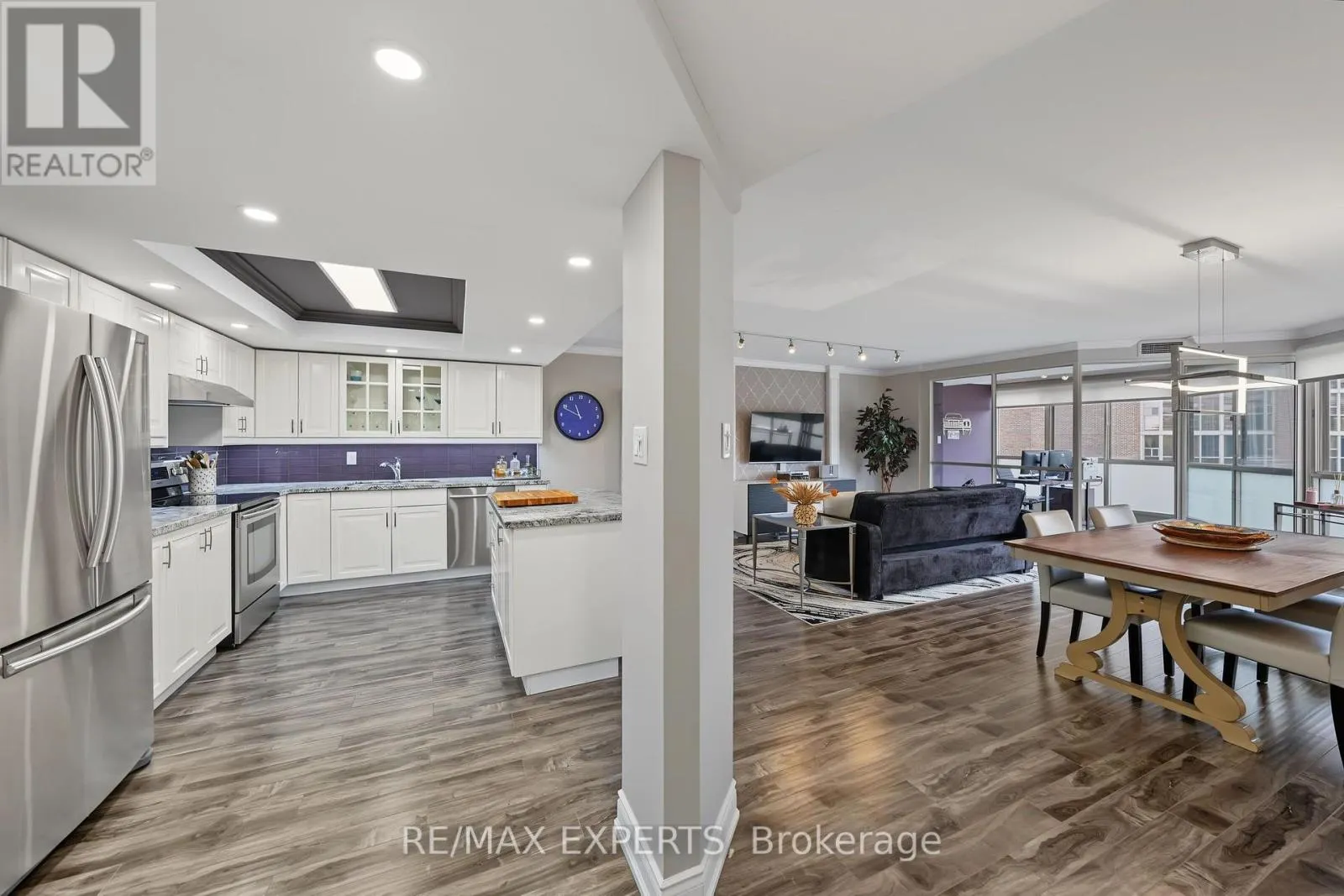 605 - 5 WELDRICK ROAD W