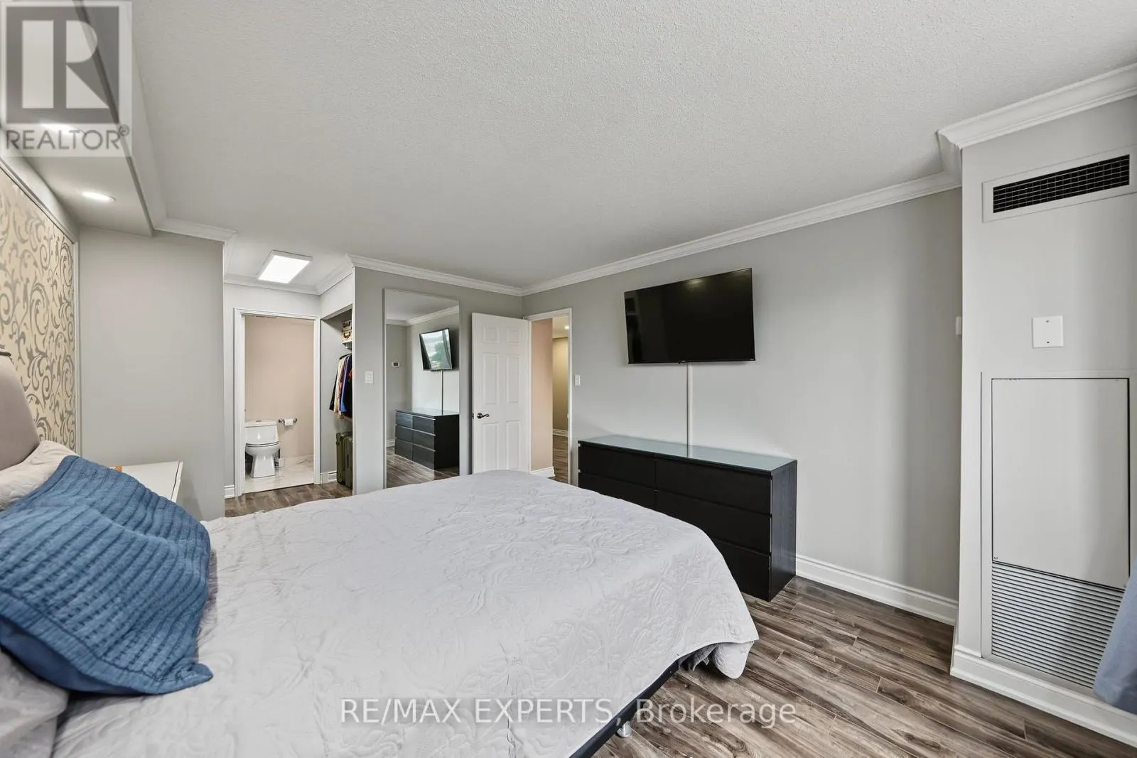 605 - 5 WELDRICK ROAD W