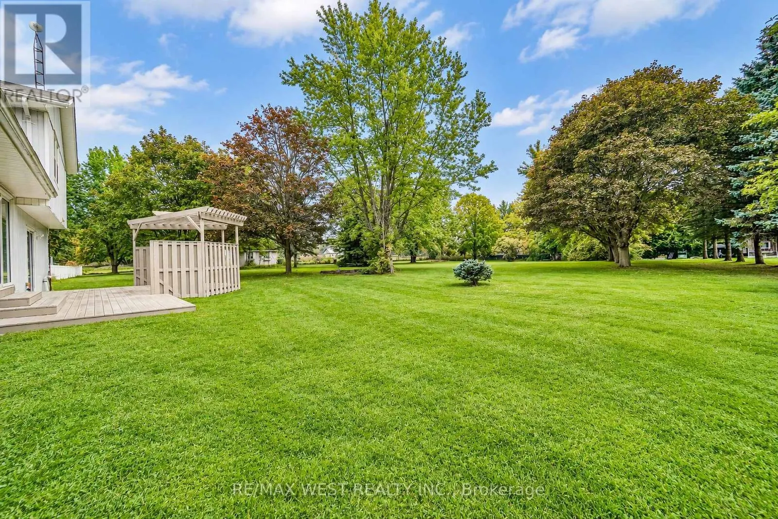 24 SMITH DRIVE