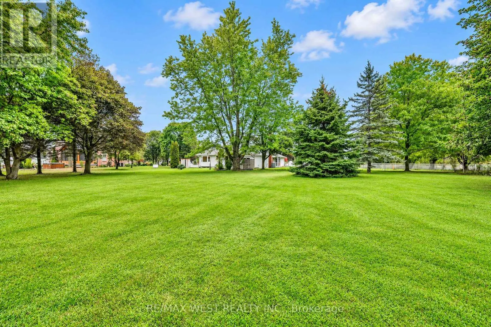 24 SMITH DRIVE