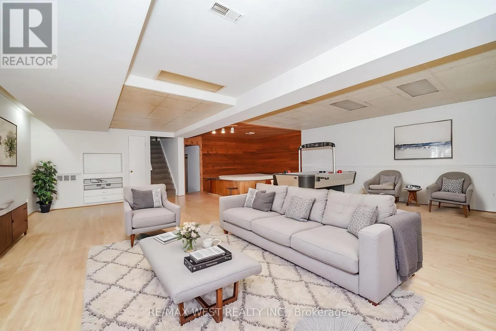24 SMITH DRIVE