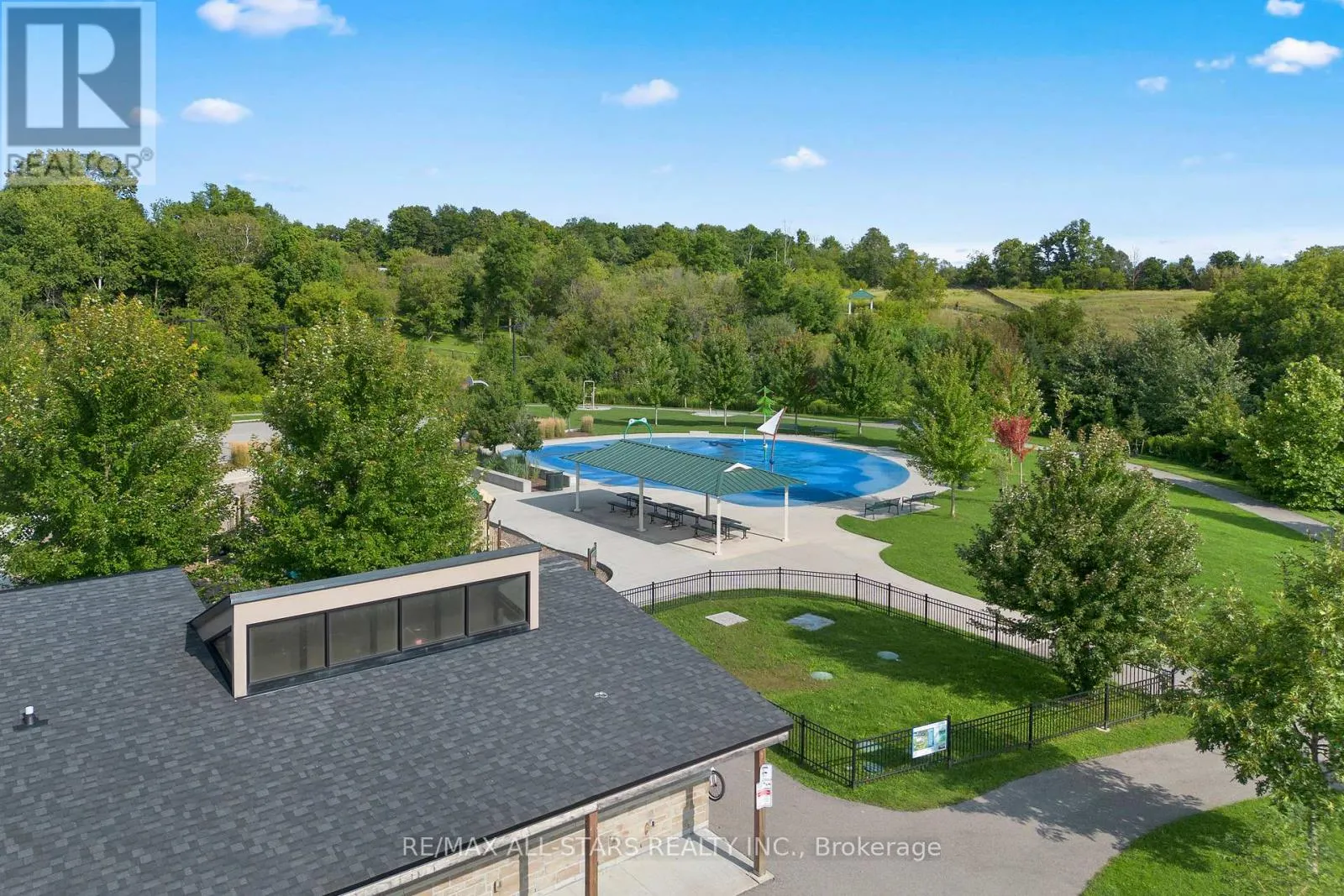 12 CHURCHILL DRIVE S