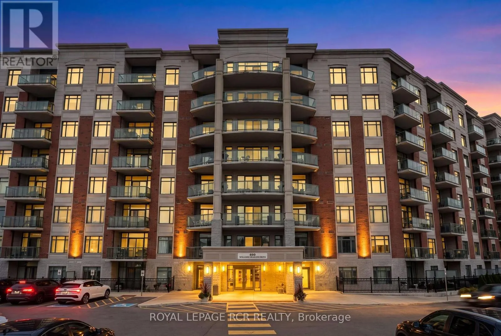 318 - 460 WILLIAM GRAHAM DRIVE