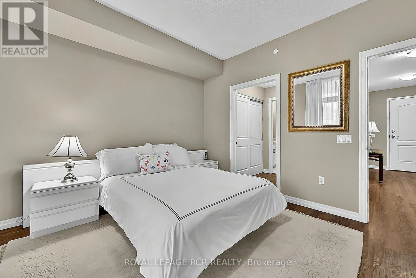 318 - 460 WILLIAM GRAHAM DRIVE