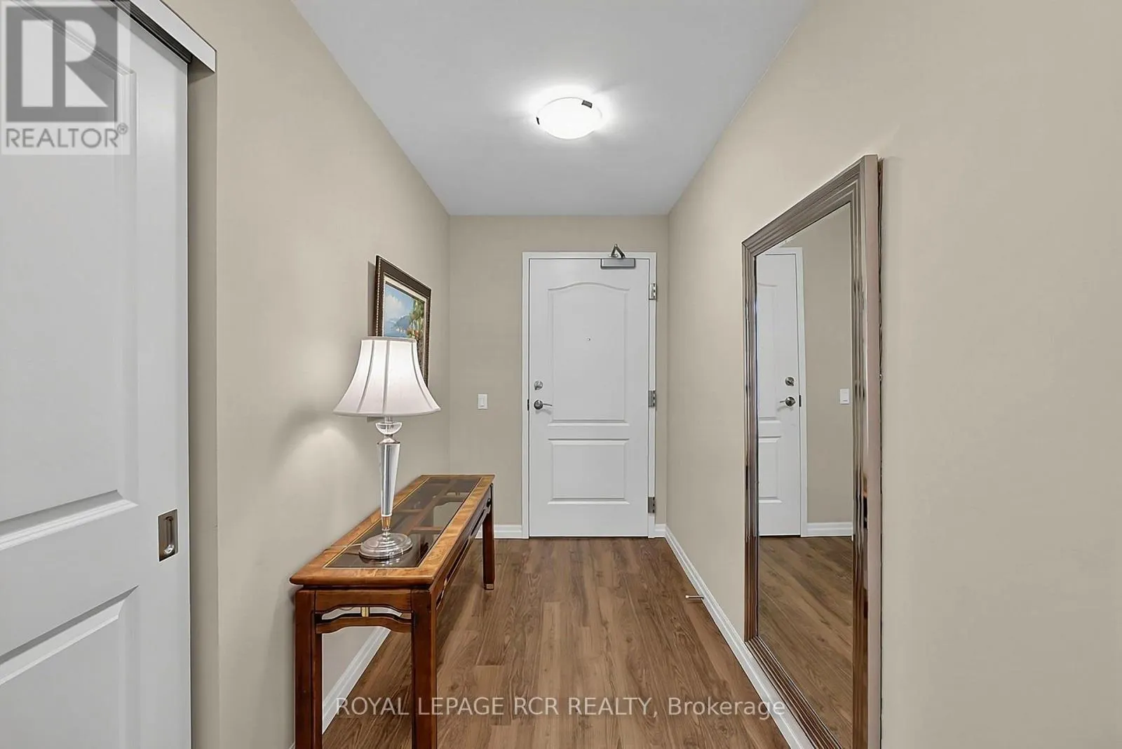 318 - 460 WILLIAM GRAHAM DRIVE