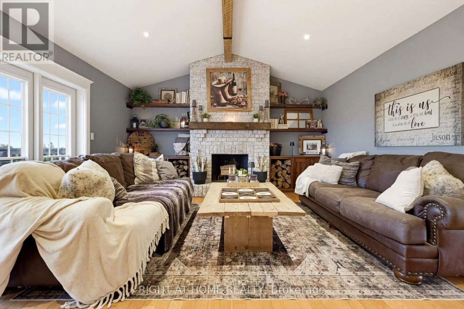31 UXBRIDGE HEIGHTS DRIVE