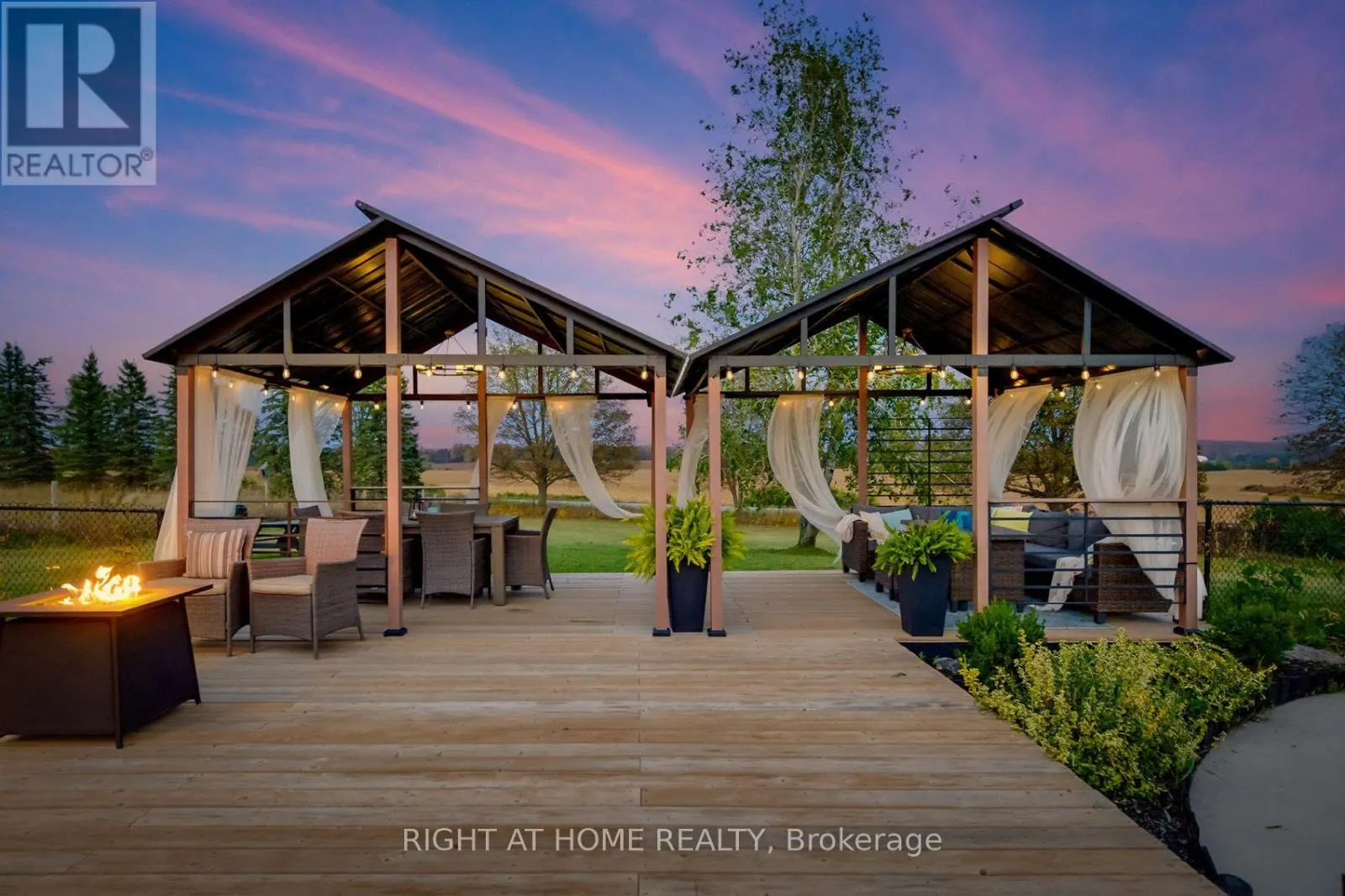 31 UXBRIDGE HEIGHTS DRIVE