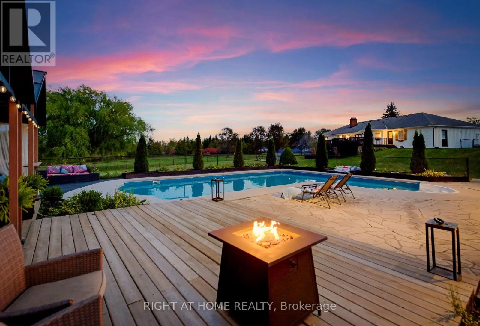 31 UXBRIDGE HEIGHTS DRIVE