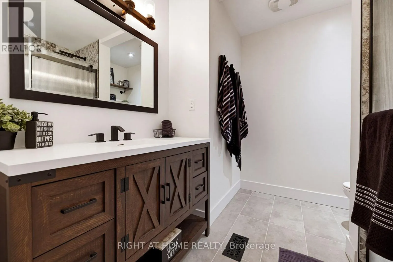 31 UXBRIDGE HEIGHTS DRIVE