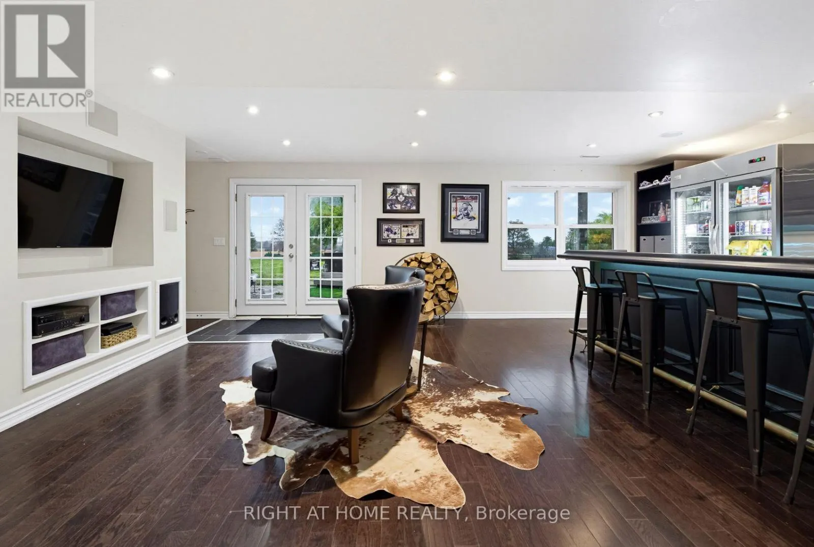 31 UXBRIDGE HEIGHTS DRIVE