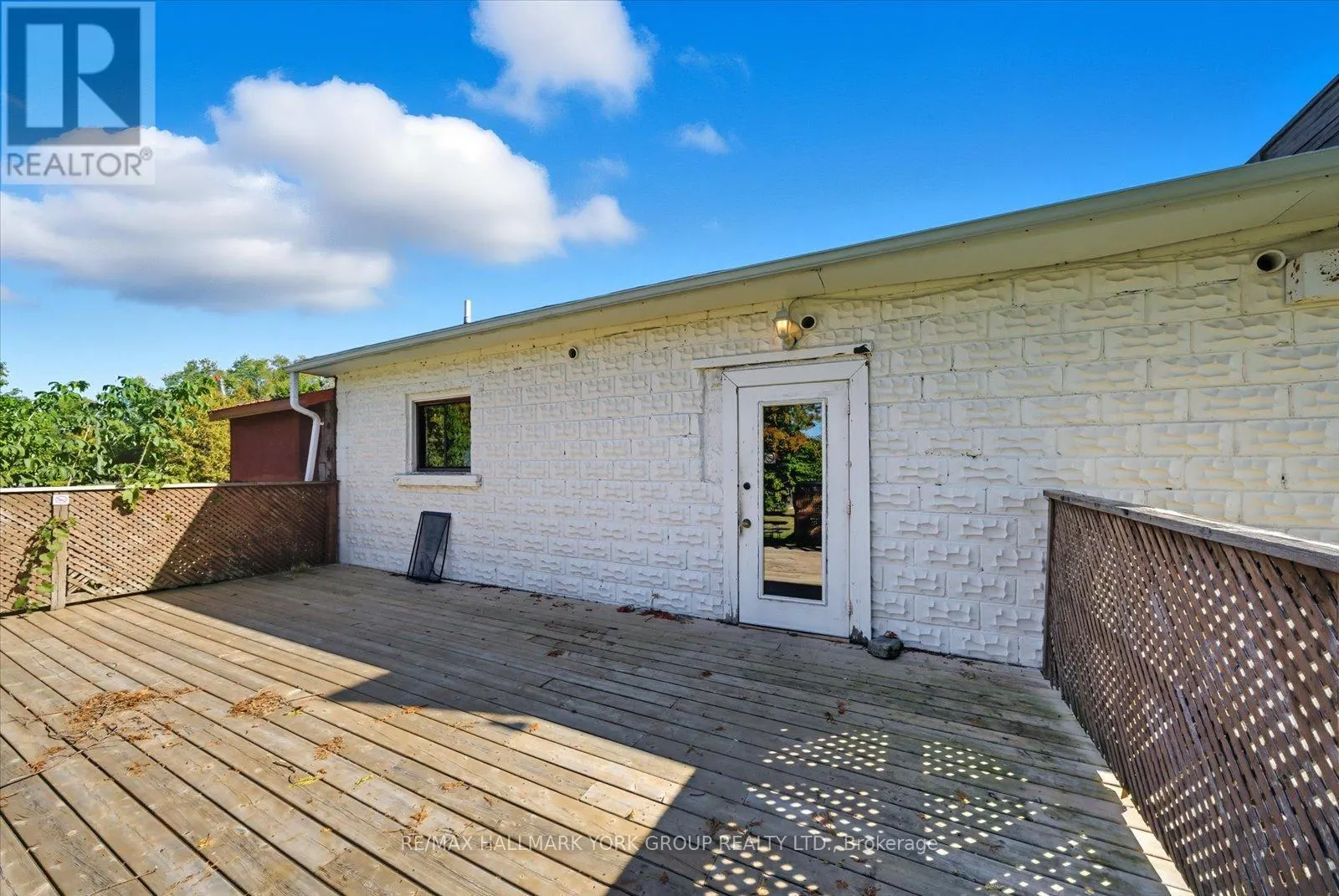 23035 LAKE RIDGE ROAD