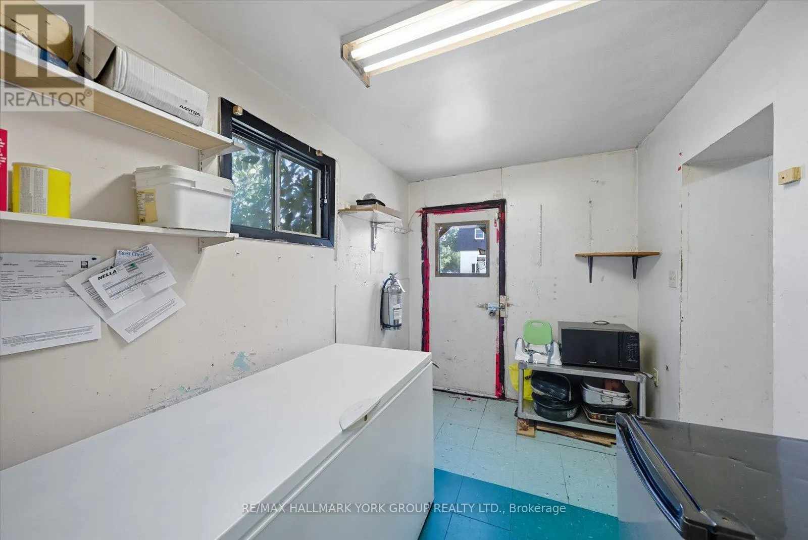 23035 LAKE RIDGE ROAD