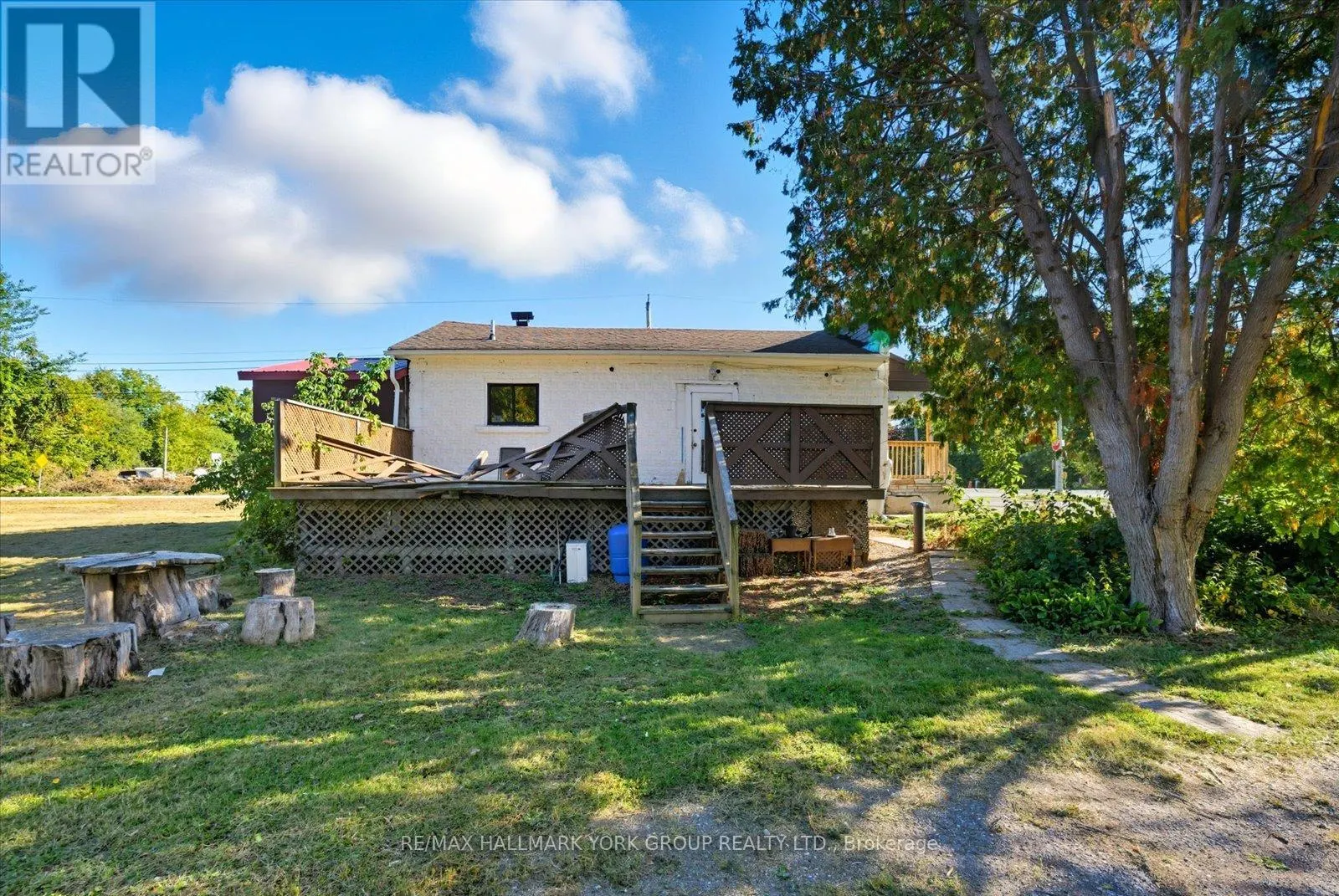 23035 LAKE RIDGE ROAD