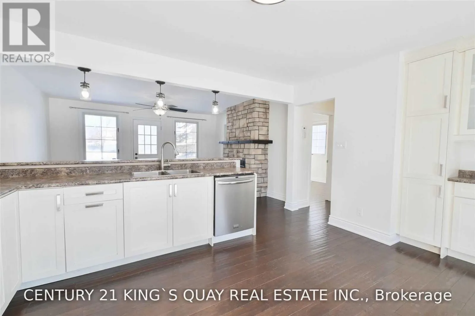 291 CLARLYN DRIVE