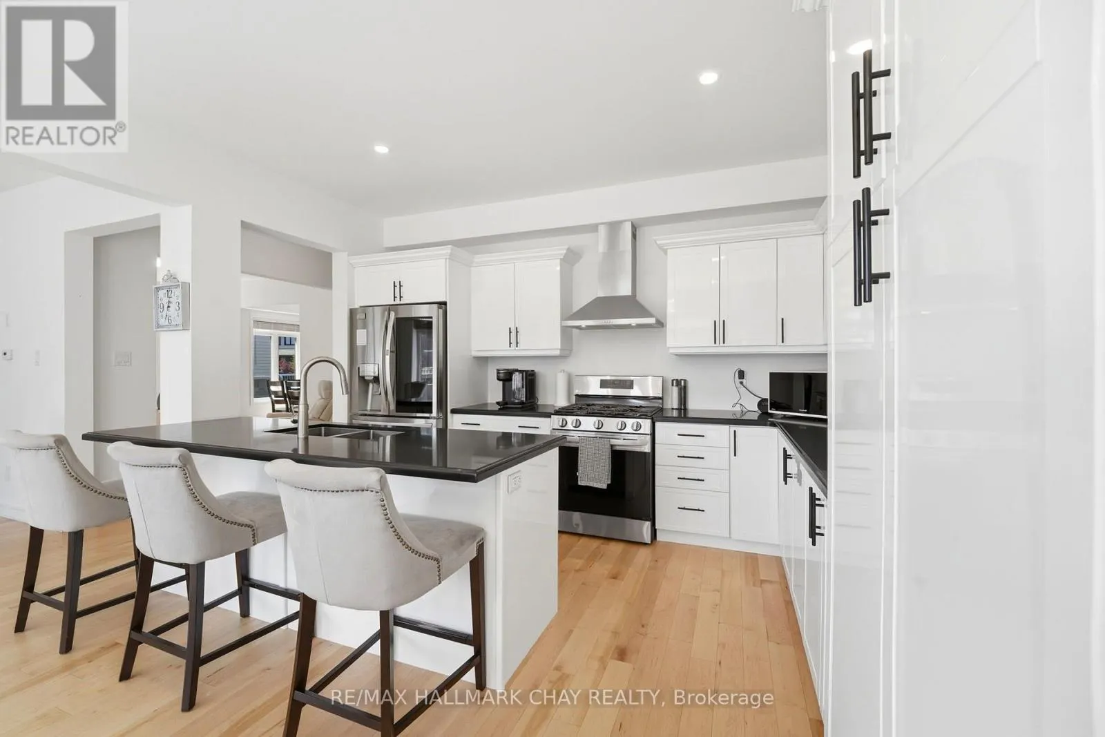 113 STRACHAN TRAIL