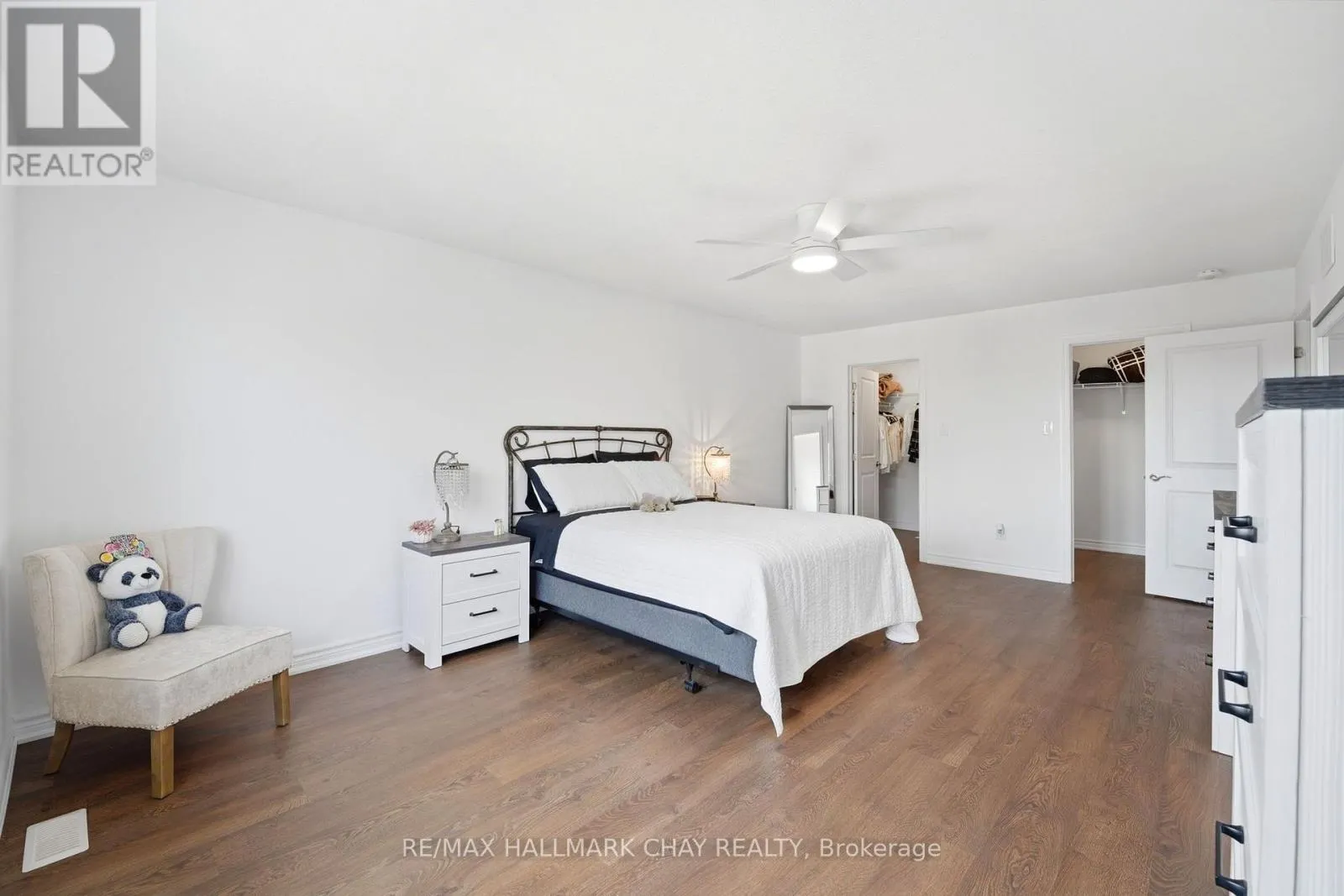 113 STRACHAN TRAIL