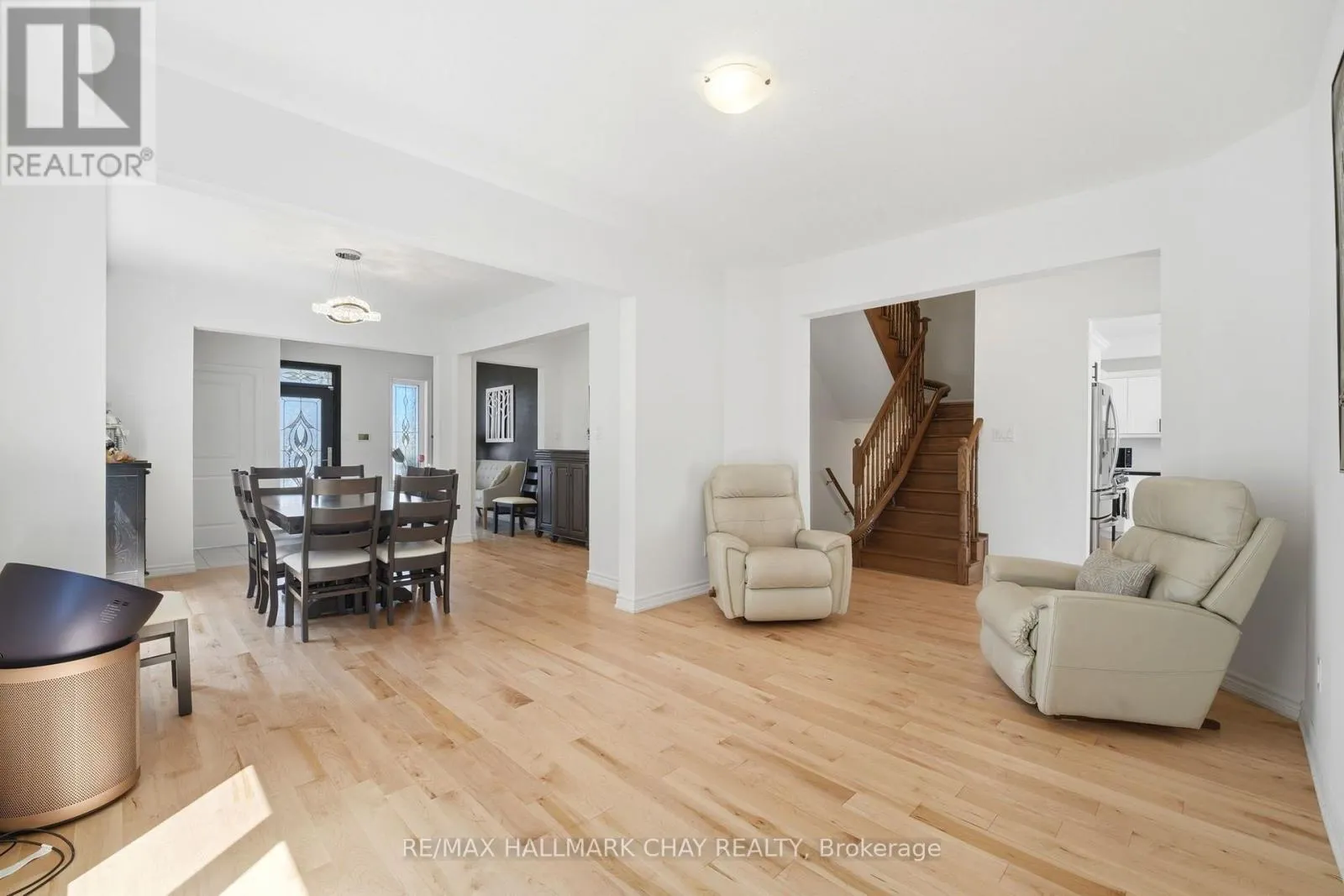 113 STRACHAN TRAIL