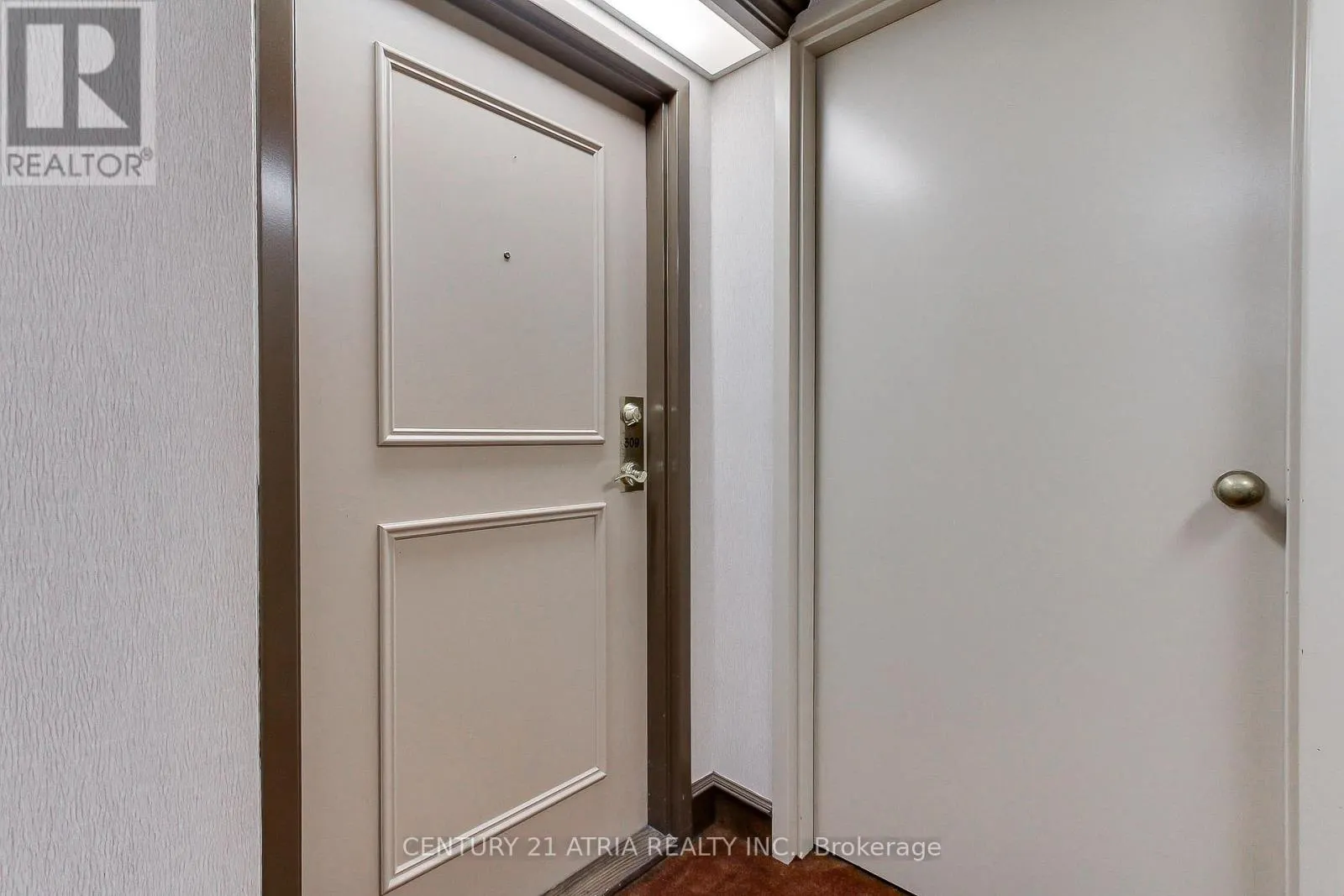 309 - 270 DAVIS DRIVE