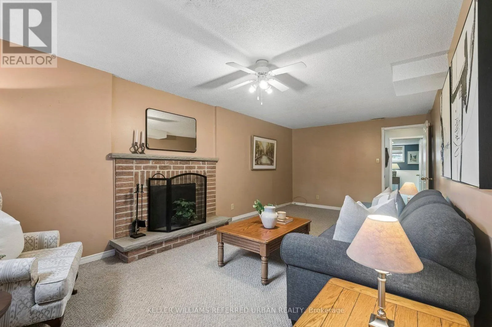 190 HILLTOP DRIVE