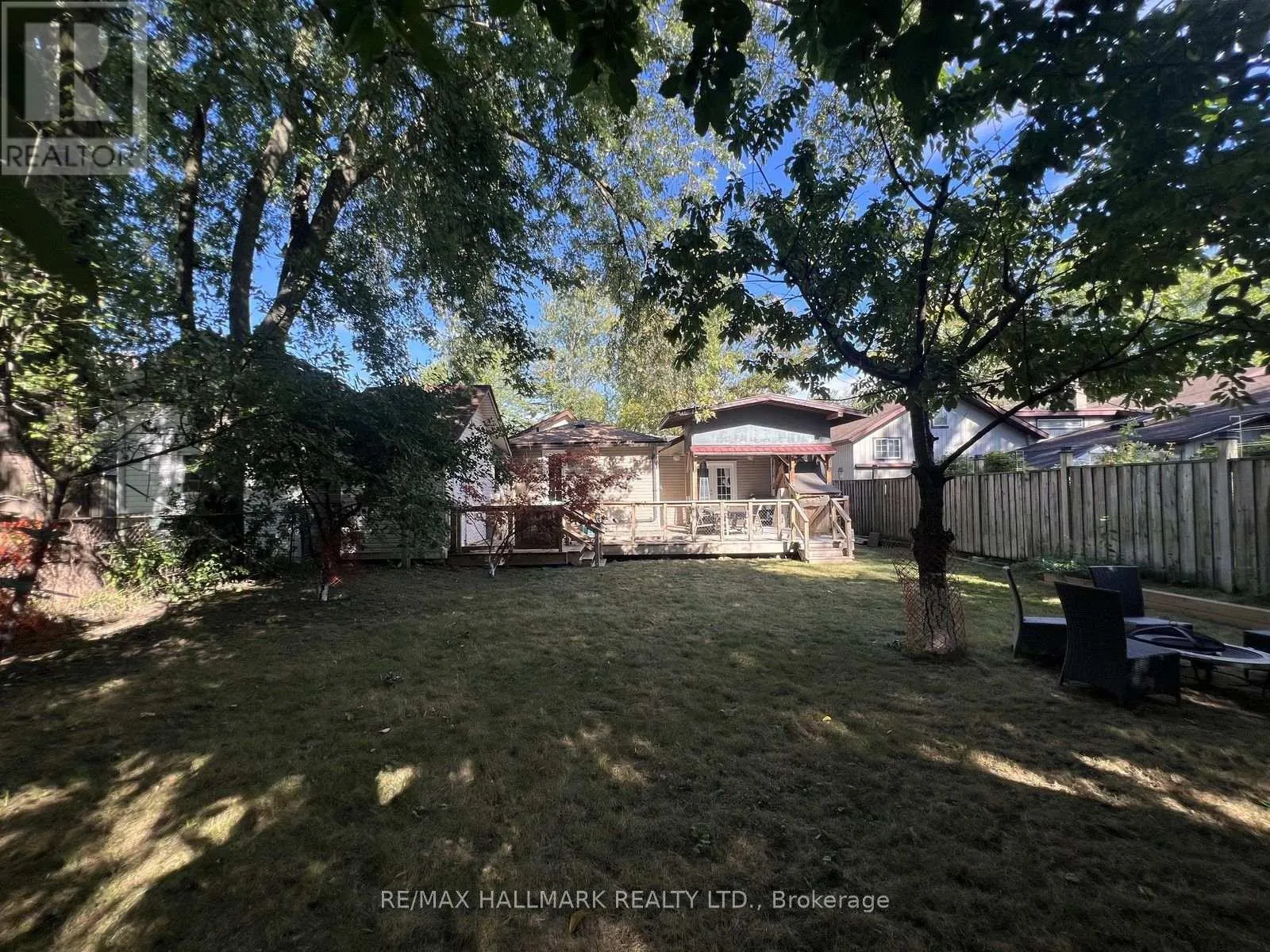 36 FERGUS AVENUE N