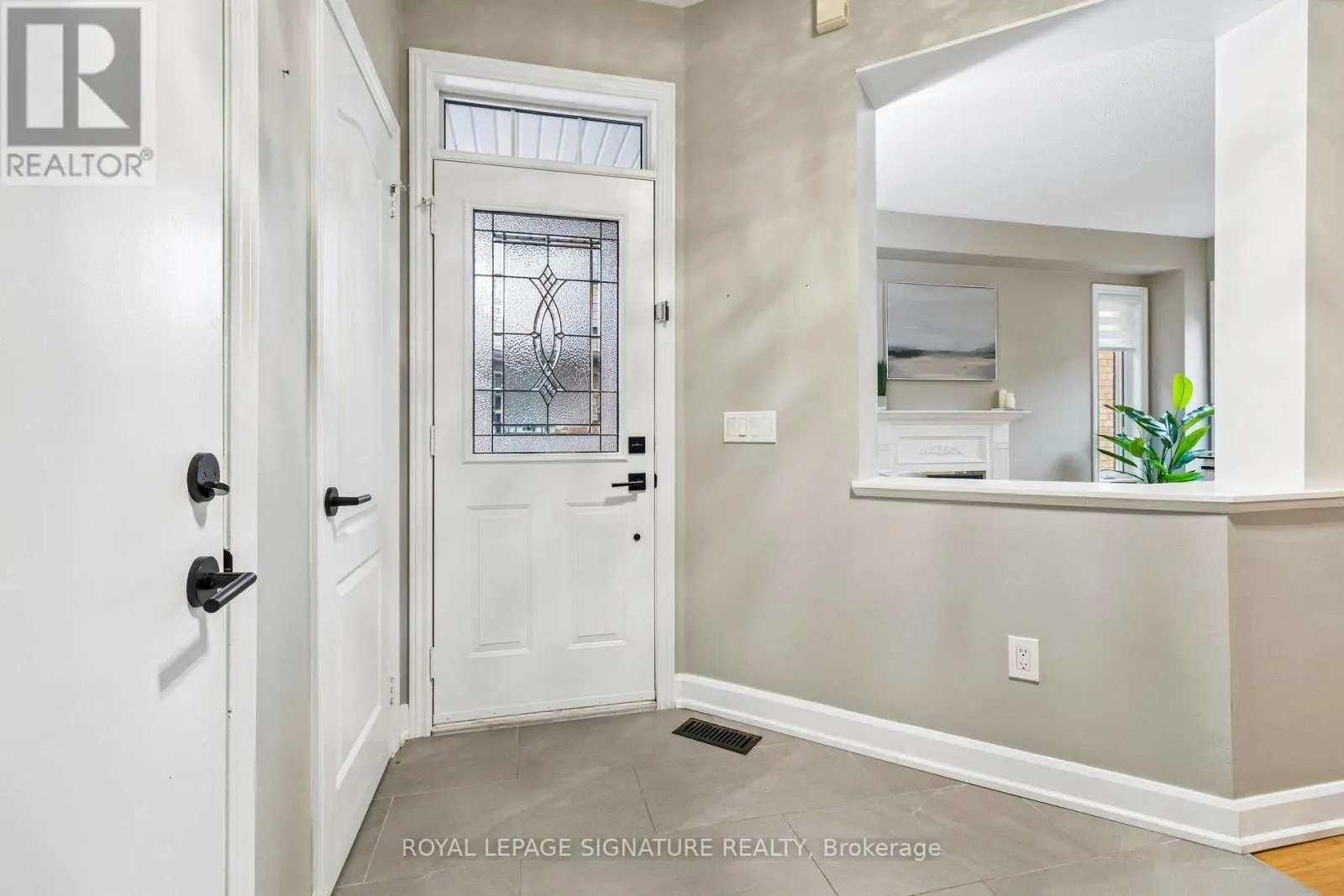 19 BALLYMORE DRIVE