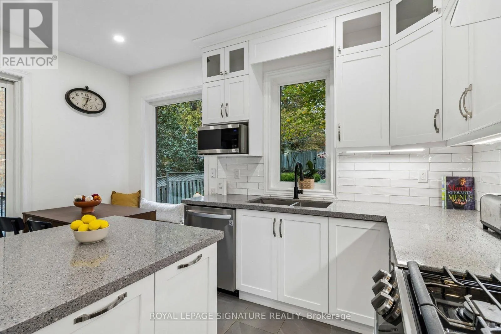 19 BALLYMORE DRIVE