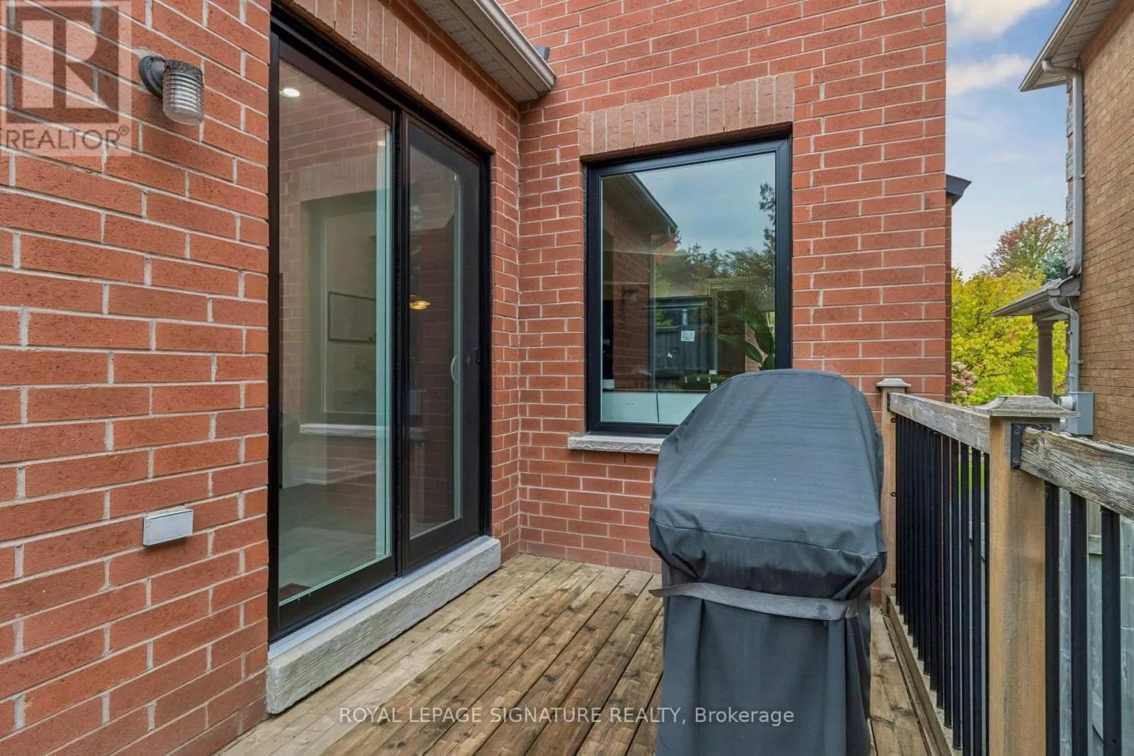19 BALLYMORE DRIVE