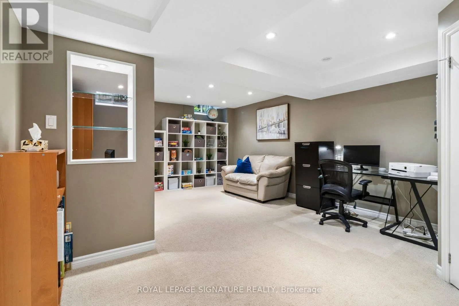 19 BALLYMORE DRIVE