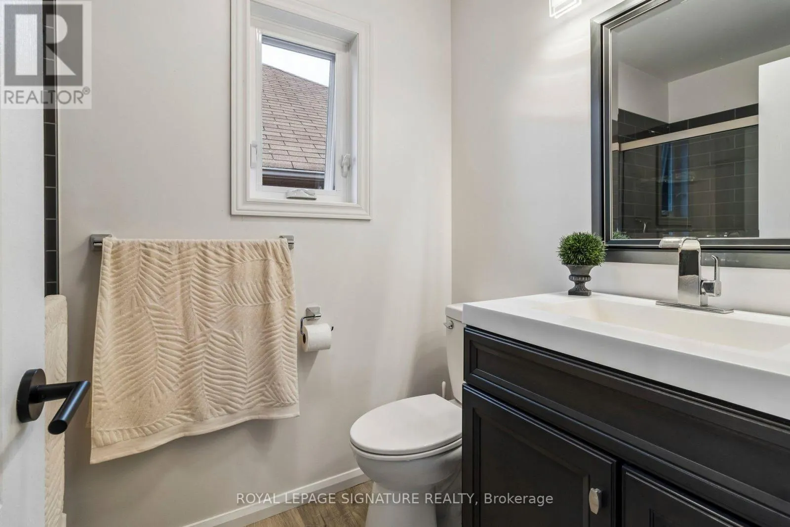 19 BALLYMORE DRIVE