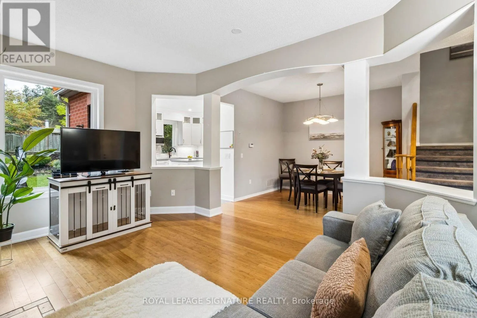 19 BALLYMORE DRIVE