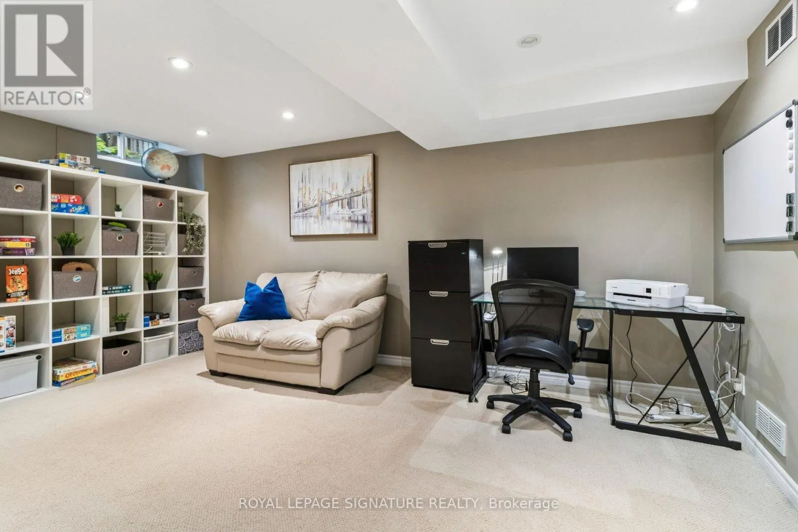 19 BALLYMORE DRIVE