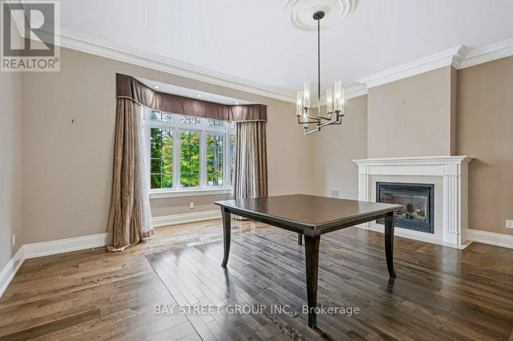5 RIVER STONE COURT