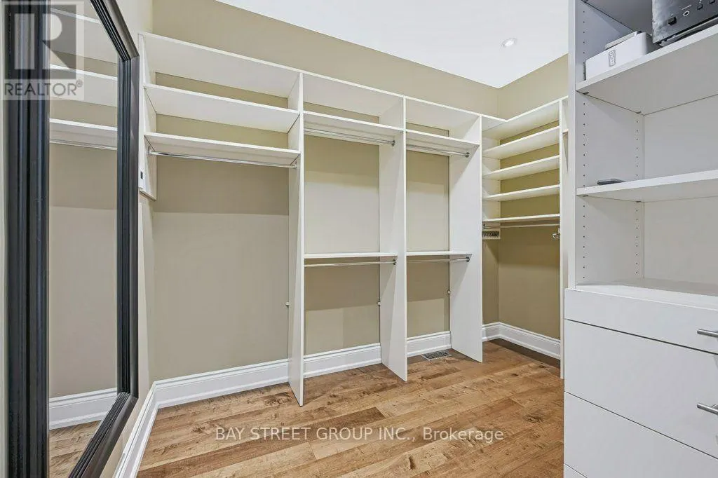 5 RIVER STONE COURT