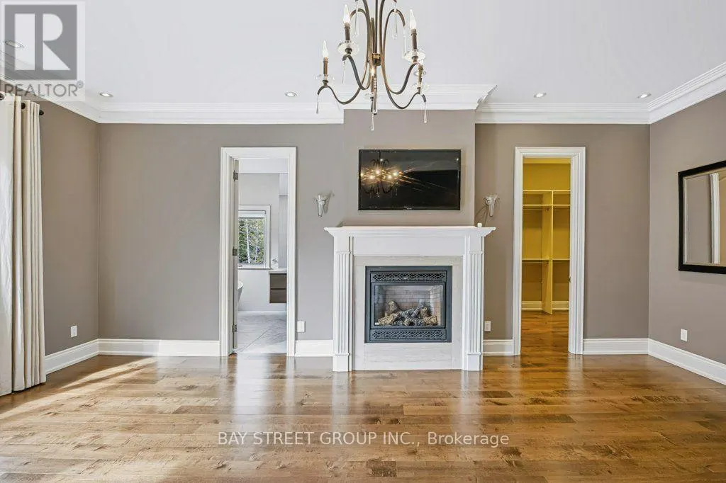 5 RIVER STONE COURT