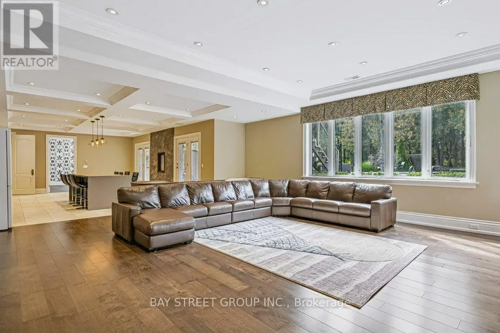 5 RIVER STONE COURT