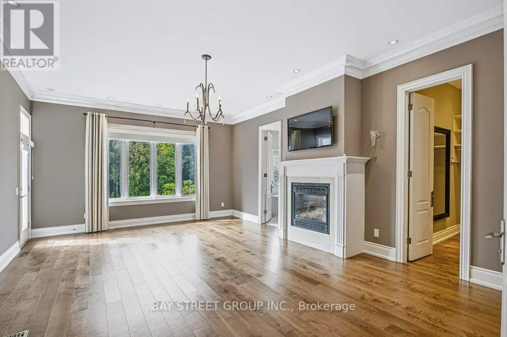 5 RIVER STONE COURT