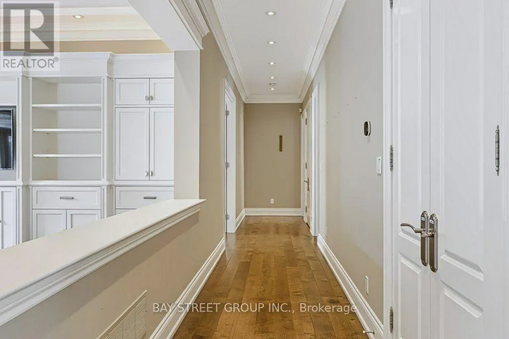 5 RIVER STONE COURT