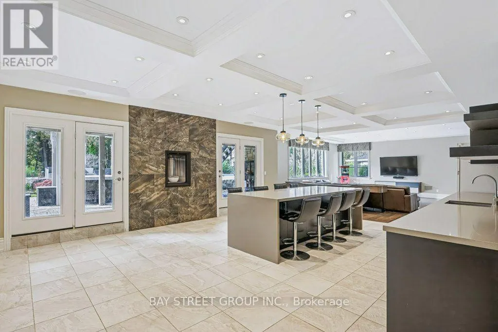 5 RIVER STONE COURT