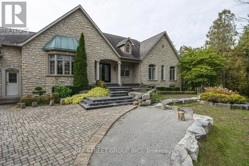 5 RIVER STONE COURT