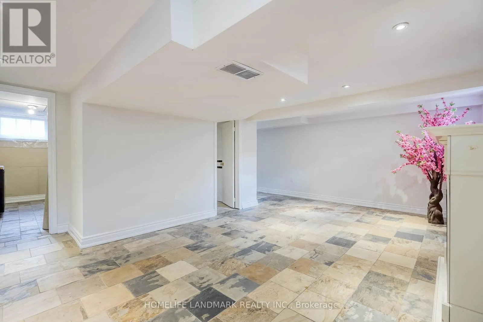 115 CROSBY AVENUE