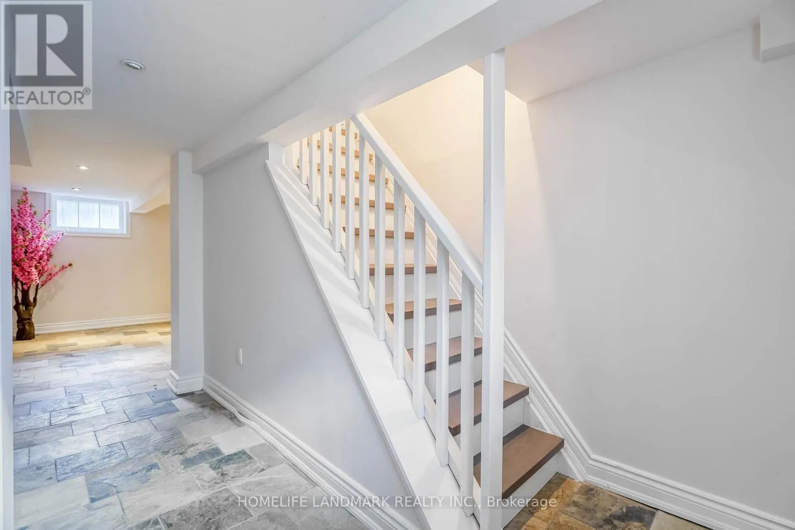 115 CROSBY AVENUE