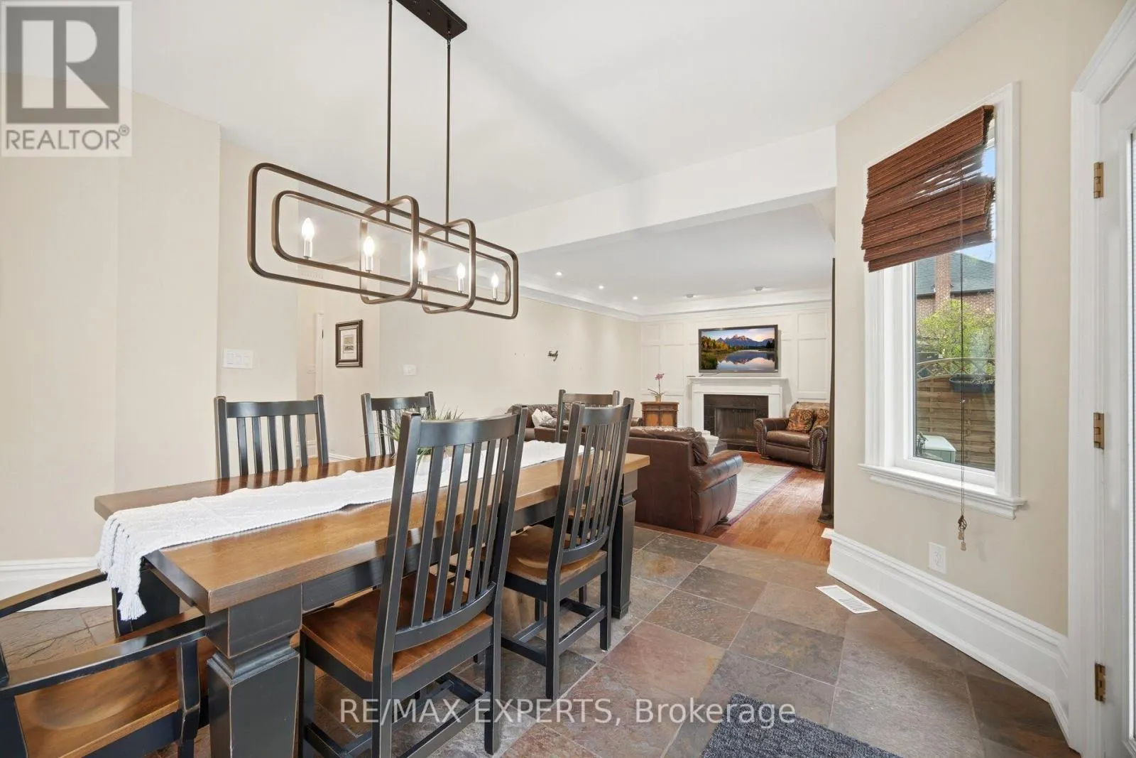 904 DAMASCUS COURT